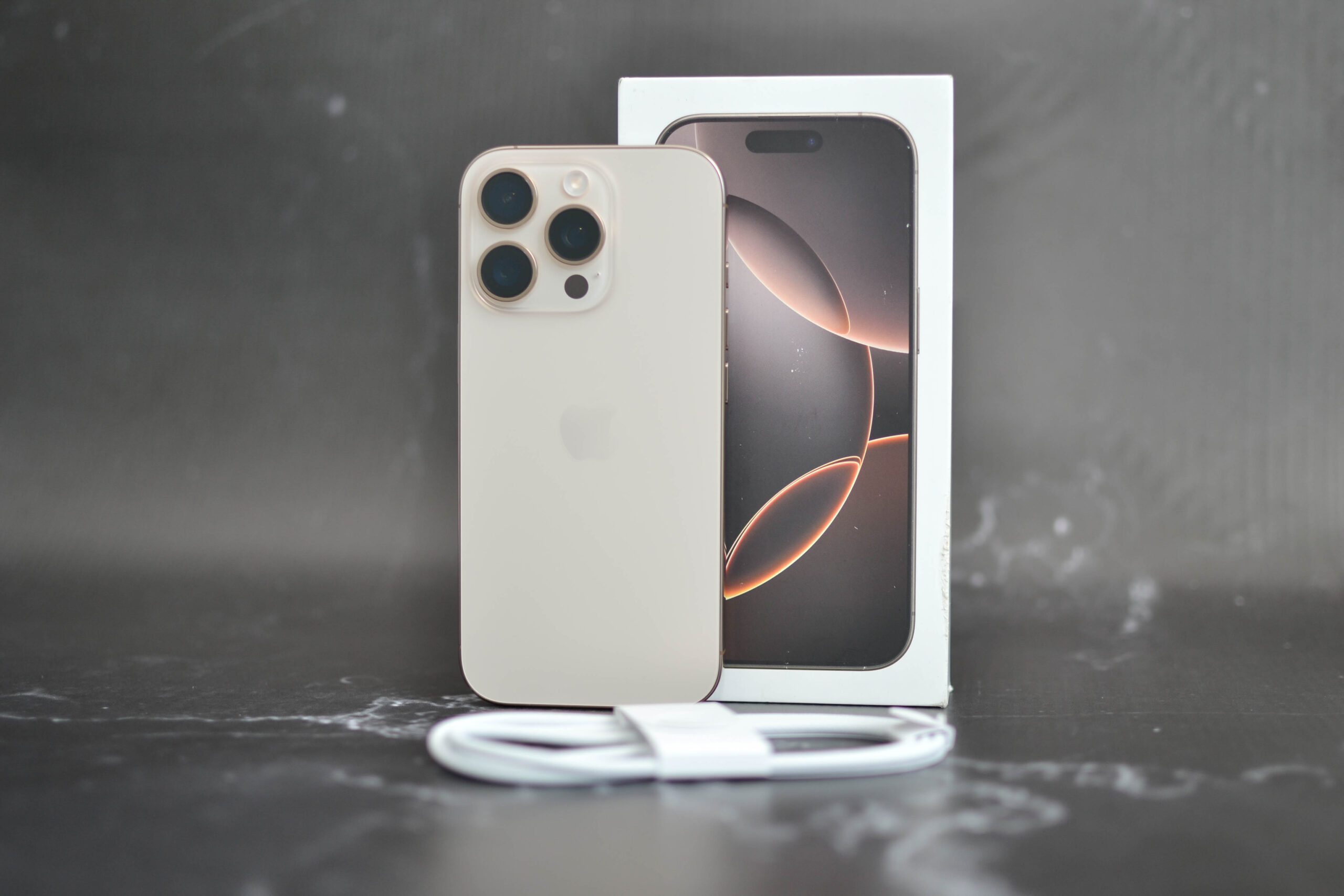iphone 16 pro iphone 16 pro