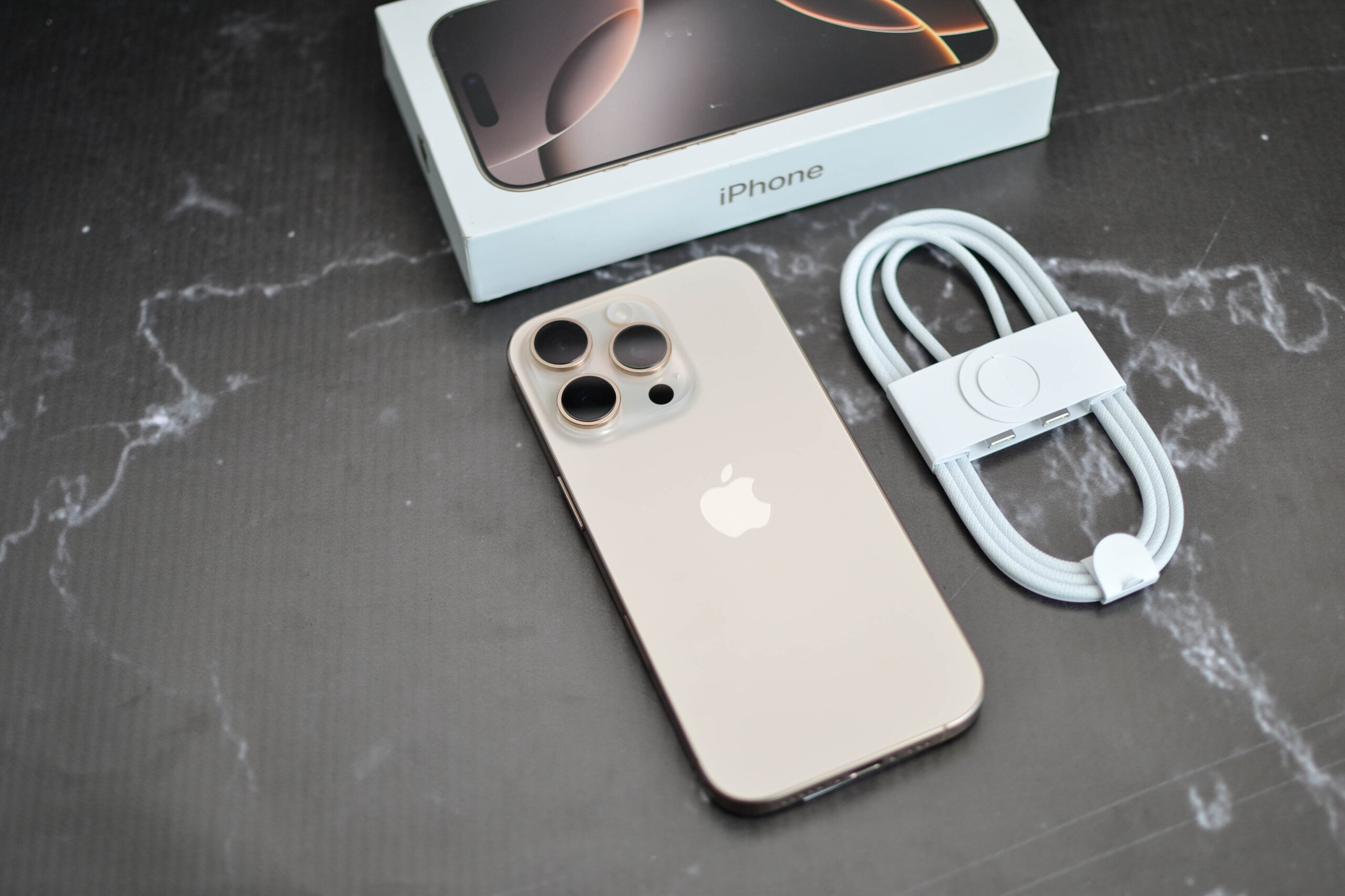 iphone 16 pro iphone 16 pro