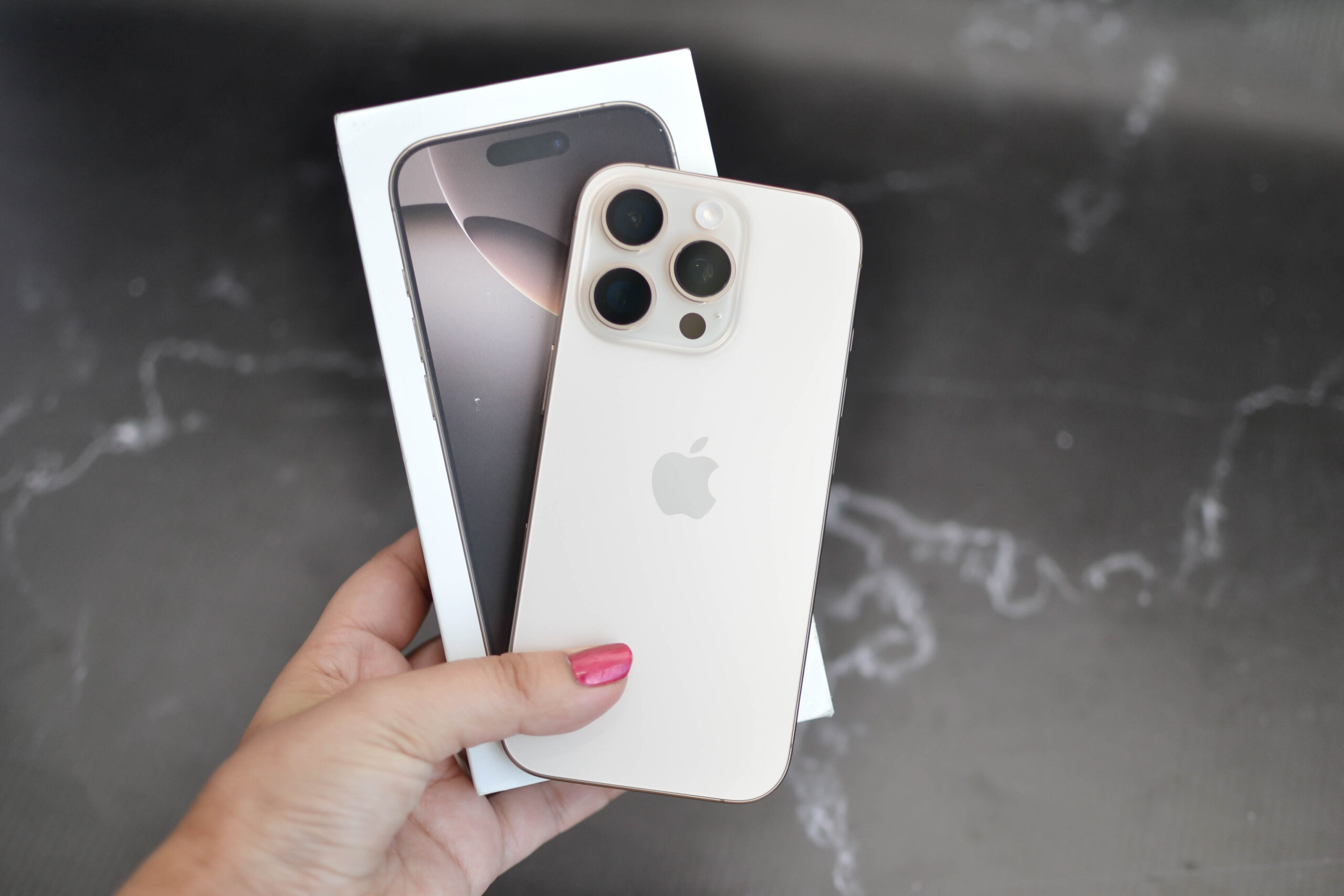 iphone 16 pro iphone 16 pro
